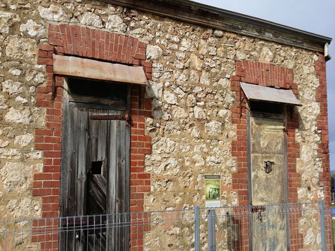 A Walk Back In Time Time Trail - Kingscote - Sydneys Hotel 0