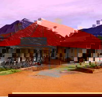 Gundaroo - Sydneys Hotel