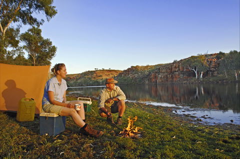 Iytwelepenty / Davenport Ranges National Park - Sydneys Hotel 0