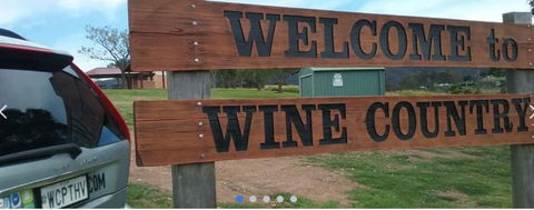 WCPTHV  Wine Country Private Transfers - Sydneys Hotel 0