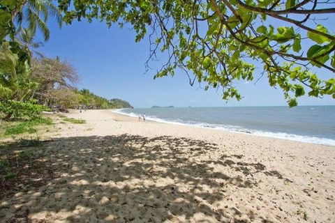 Airport Transfer - Palm Cove, Kewarra Beach & Trinity Beach To Cairns Airport - Sydneys Hotel 3