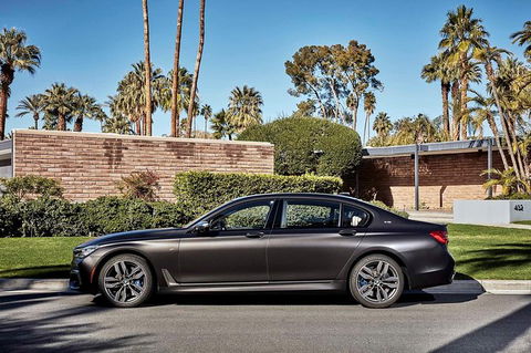 BMW Car Melbourne Airport To CBD - Sydneys Hotel 2