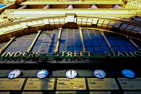 PRIVATE Central Melbourne Walking Tour - Sydneys Hotel 3