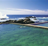 Blue Pool - Sydneys Hotel