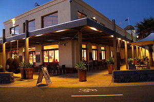 Amello - Sydneys Hotel 0
