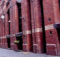 De Lacy - Sydneys Hotel