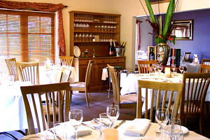  Sydneys Hotel
