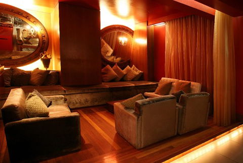 The Longroom - Sydneys Hotel 1