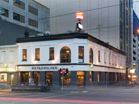 Metropolitan Hotel - Sydneys Hotel 1