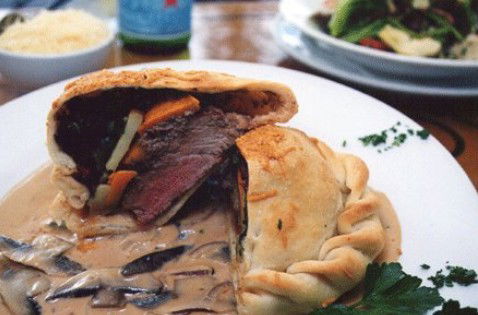 Augello's - Sydneys Hotel 0