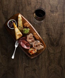Motion Bar & Grill - Sydneys Hotel 1