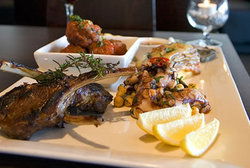 The Lounge Hotel - Sydneys Hotel 0