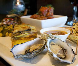 The Lounge Hotel - Sydneys Hotel 3