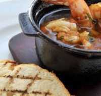 Rickys River Bar  Restaurant - Sydneys Hotel