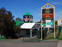 Oaks Hotel - Sydneys Hotel 1