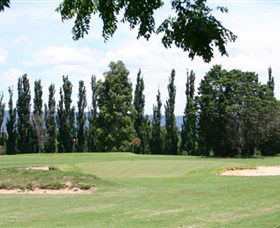 Aberdeen Golf Club - Sydneys Hotel 0