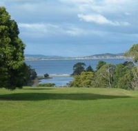 Kingston Beach Golf Club - Sydneys Hotel