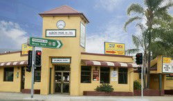 Albion Park Hotel - Sydneys Hotel 0