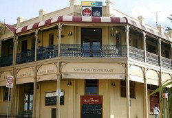 Balgownie Hotel - Sydneys Hotel 2