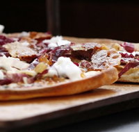 Hugo's Manly - Sydneys Hotel