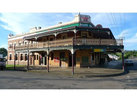Bank Hotel Dungog - Sydneys Hotel 0