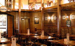 Moon And Sixpence - Sydneys Hotel 2