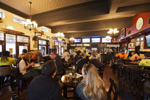 P.J. Gallagher's - Sydneys Hotel 2