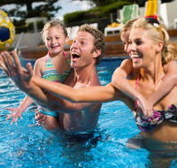 V3 Bar  Novotel Brighton Beach - Sydneys Hotel