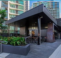 Workshop 14 - Sydneys Hotel