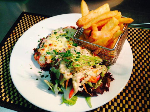 Raffles Hotel - Sydneys Hotel 0