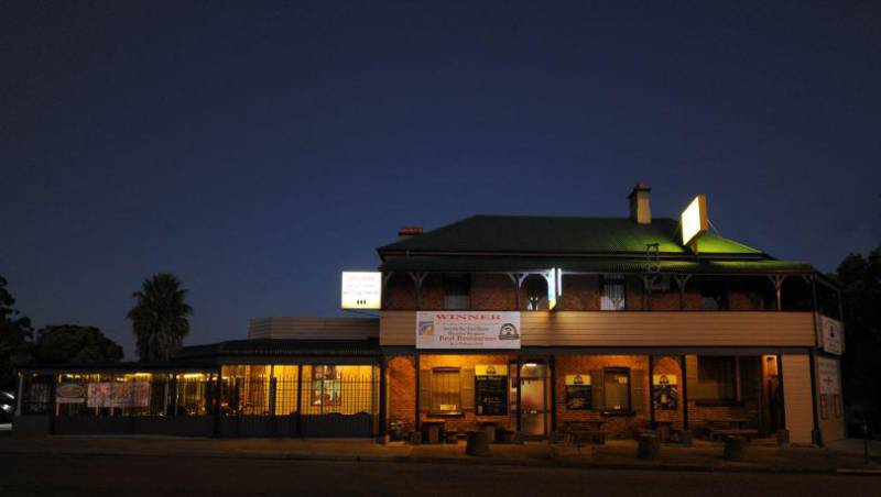 Farley ACT Sydneys Hotel