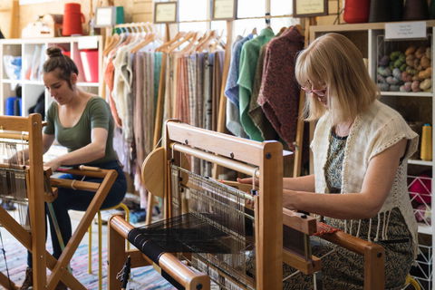 An Introduction To Weaving - Sydneys Hotel 0