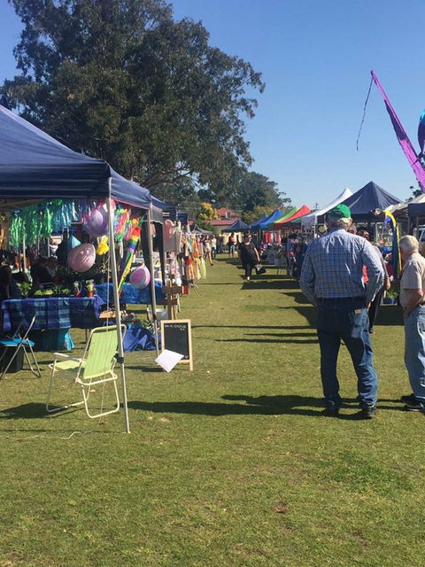 Casino Golf Club Markets - Sydneys Hotel 0