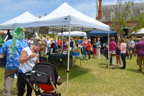 Naponda Farmers Market - Sydneys Hotel 0