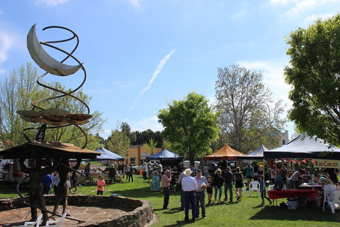 Walcha Farmers' Market - Sydneys Hotel 1
