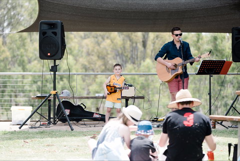 Music On The Murray - Sydneys Hotel 1