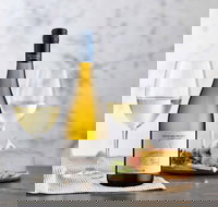 Swinging Bridge Long Lunch - Sydneys Hotel