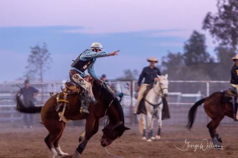 Walgett Charity Bushman's Carnival Rodeo And Campdraft - Sydneys Hotel 1