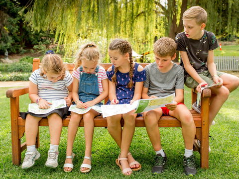 Mega Creatures At Hunter Valley Gardens - Postponed - Sydneys Hotel 1