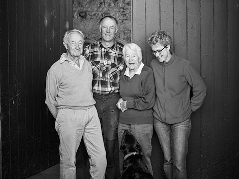 Wine & Stories - Chateau Yering X Yeringberg - Sydneys Hotel 0