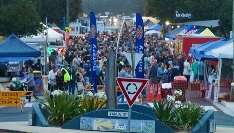 Yamba Twilight Street Markets - Sydneys Hotel 0