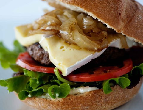 Moo Gourmet Burgers - Sydneys Hotel 3