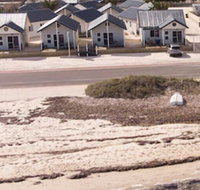 Oceanside Village - Sydneys Hotel