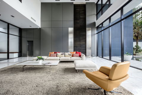 Ultra Broadbeach - Sydneys Hotel 2