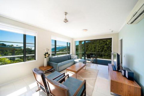 Summit Apartments Airlie Beach - Sydneys Hotel 4