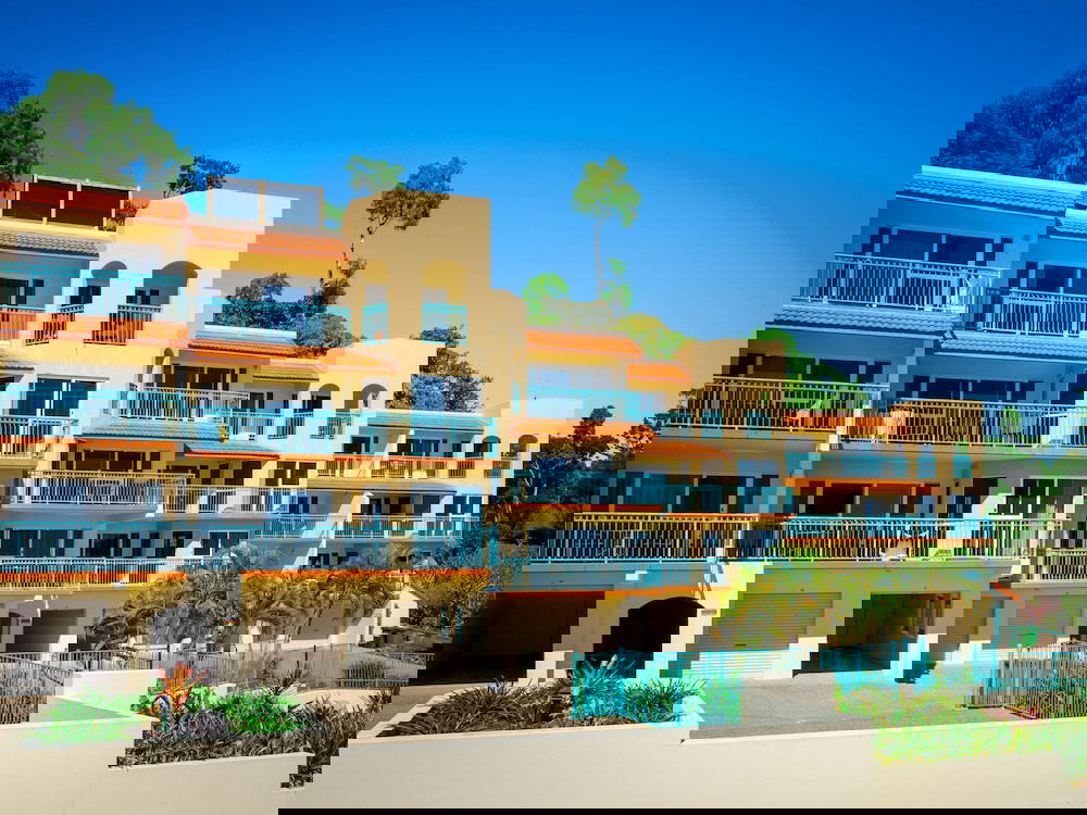 Cannonvale QLD Sydneys Hotel