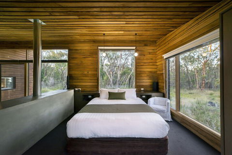 DULC Cabins - Sydneys Hotel 7