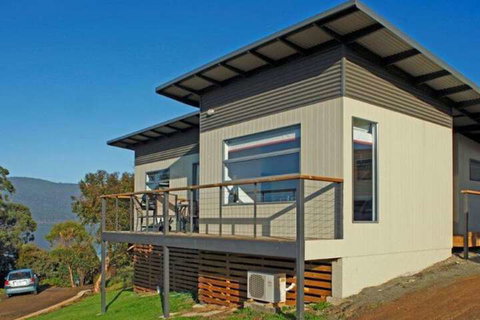 Driftwood Cottages - Sydneys Hotel 3