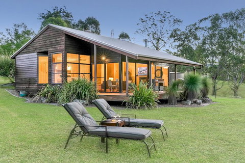 Cedars Mount View - Sydneys Hotel 3