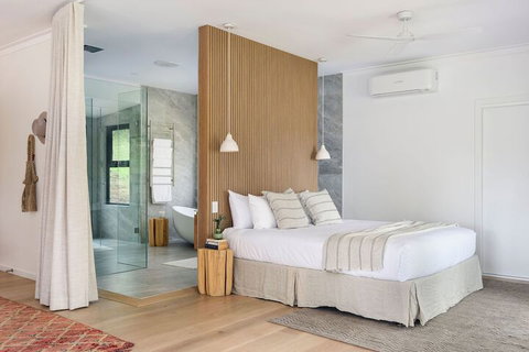 Cedars Mount View - Sydneys Hotel 5